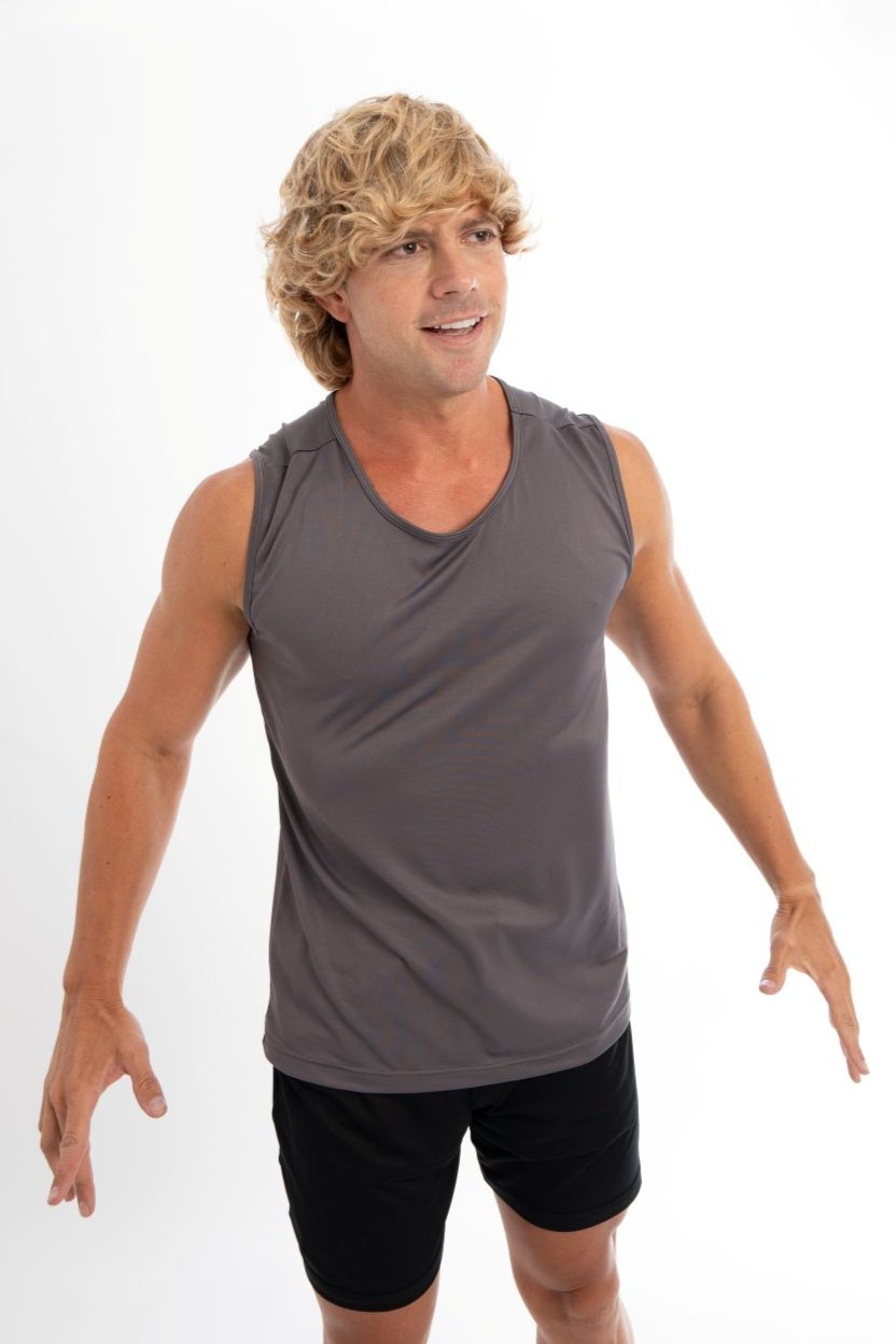 Muscle tee