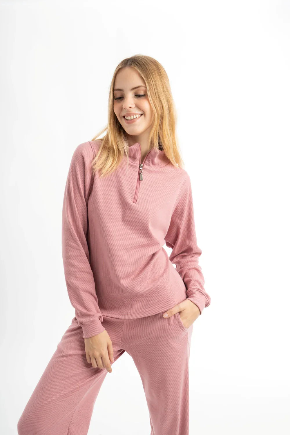 SUETER CAMELIA