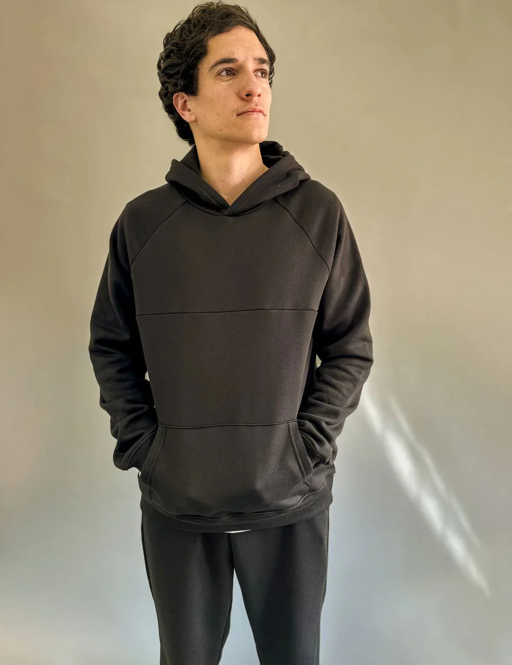 HOODIE ARREBATO SANTORO HOMBRE