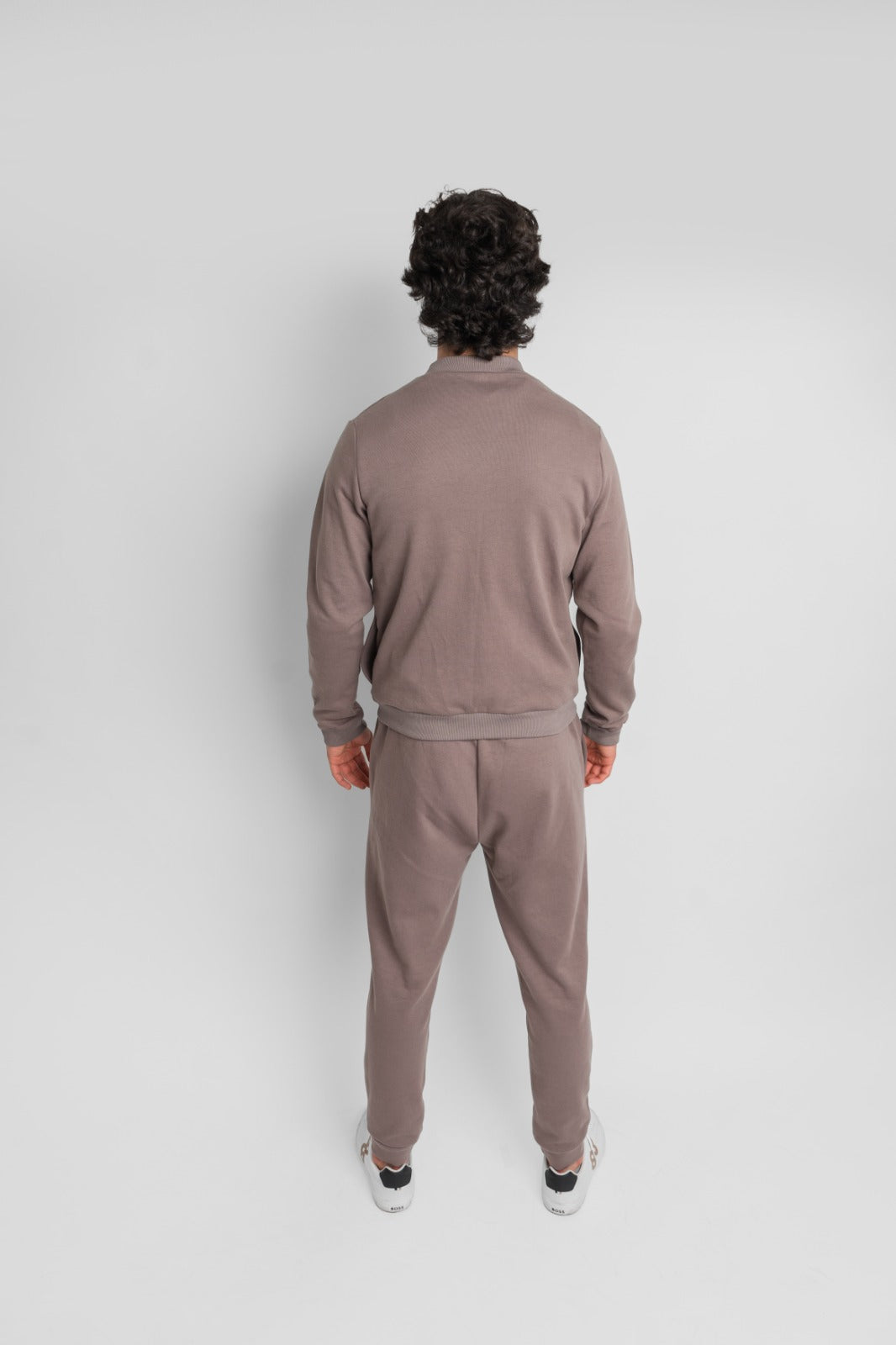 SUETER APOLLO